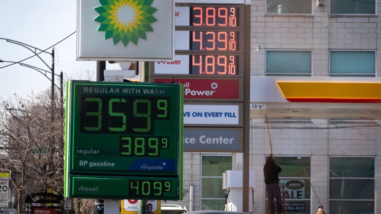 As gas prices soar, Trump is ignoring lessons from the last oil crisis