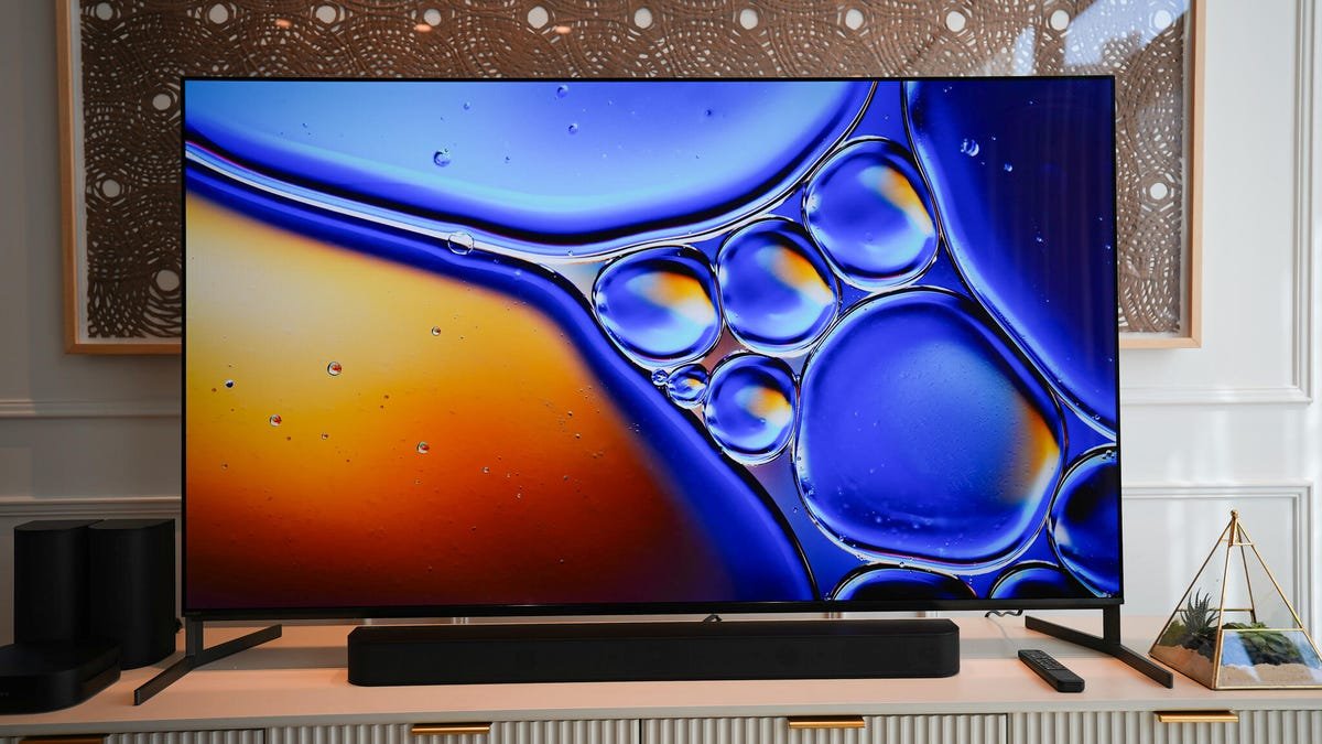 Best Buy is selling last year's Sony OLED TV for $600 off - and I highly recommend it
