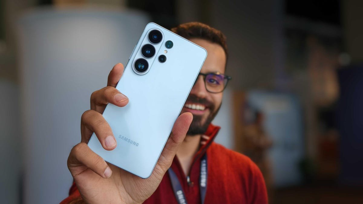 Samsung Galaxy S26 Ultra review: Frustratingly the best Android phone I've tested