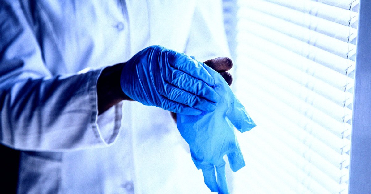 You Know How Scientists Keep Finding Microplastics Literally Everywhere? Well, You’d Never Guess What Their Lab Gloves Are Coated in Straight Out of the Packaging