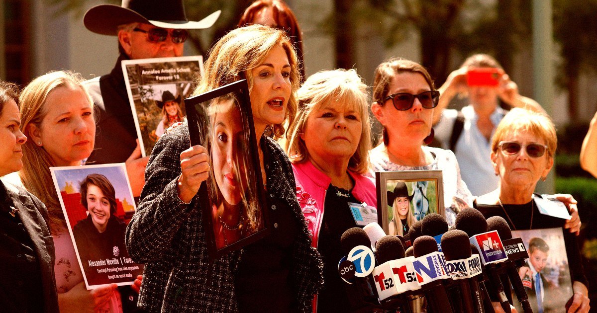 Zuckerberg Suffers Pair of Bruising Courtroom Defeats in Two Days That Could Cost Him a Fortune