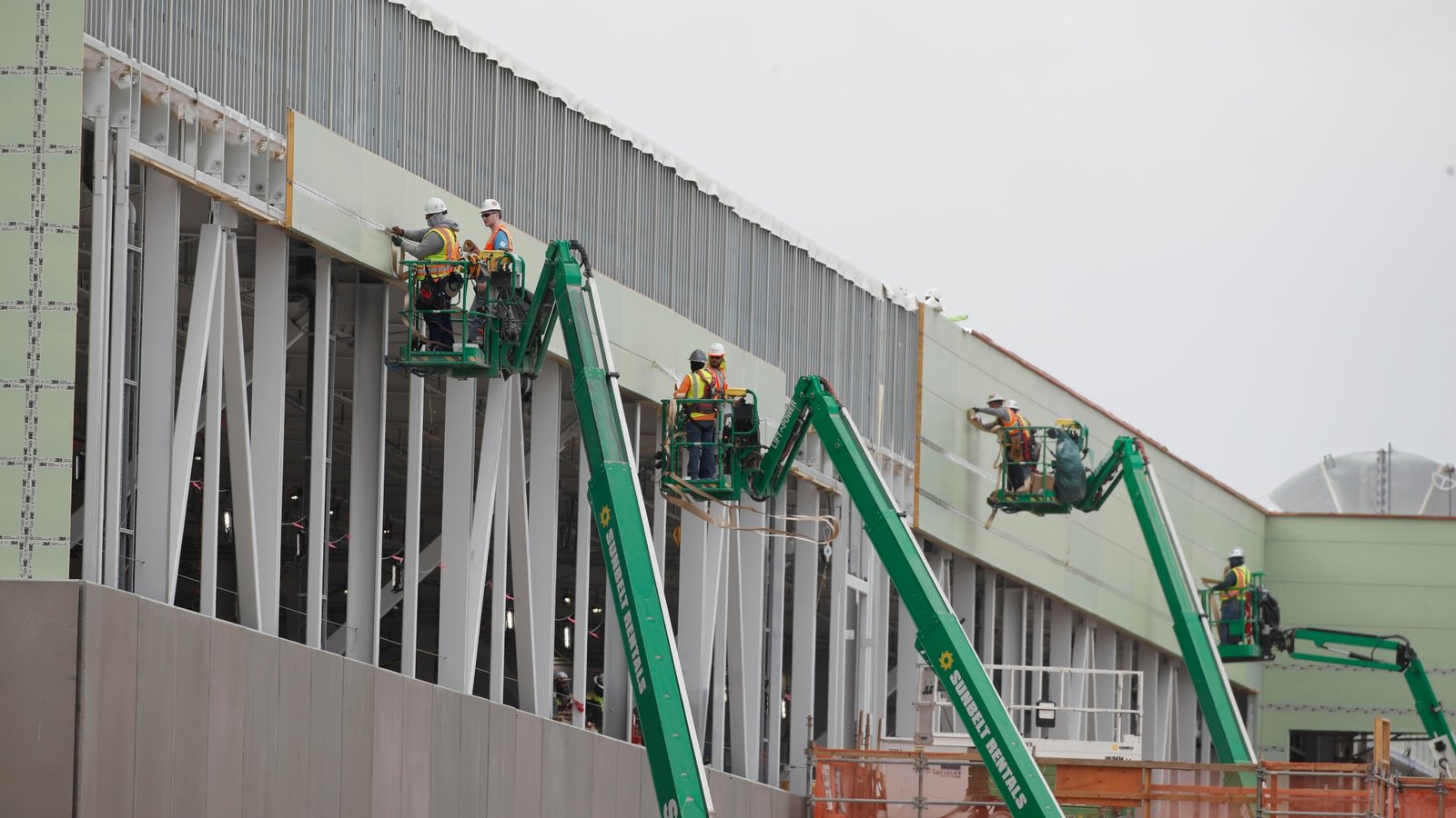 Data centers are straining the grid. Can they be forced to pay for it?