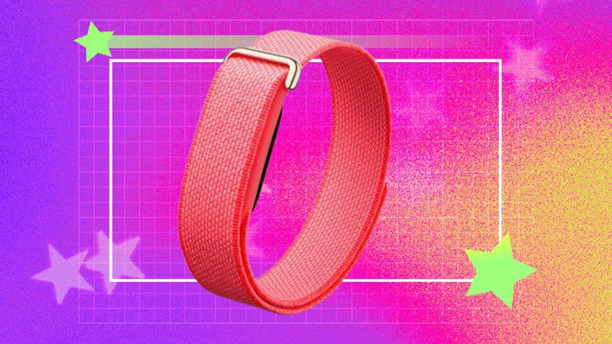 Amazon's discounted Fitbit Air deal comes with a free band - but I'd act quick