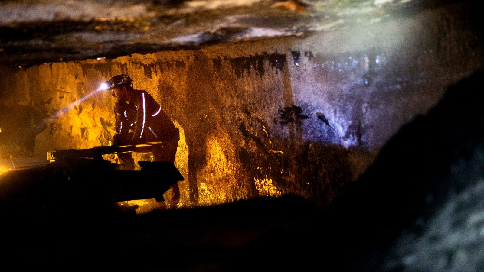 In coal country, black lung surges as federal protections stall
