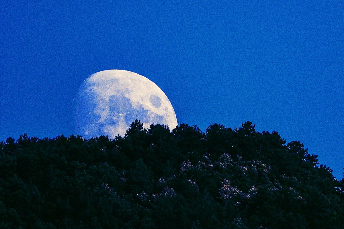 The Blue Moon Is Fake. You Are Being Deceived