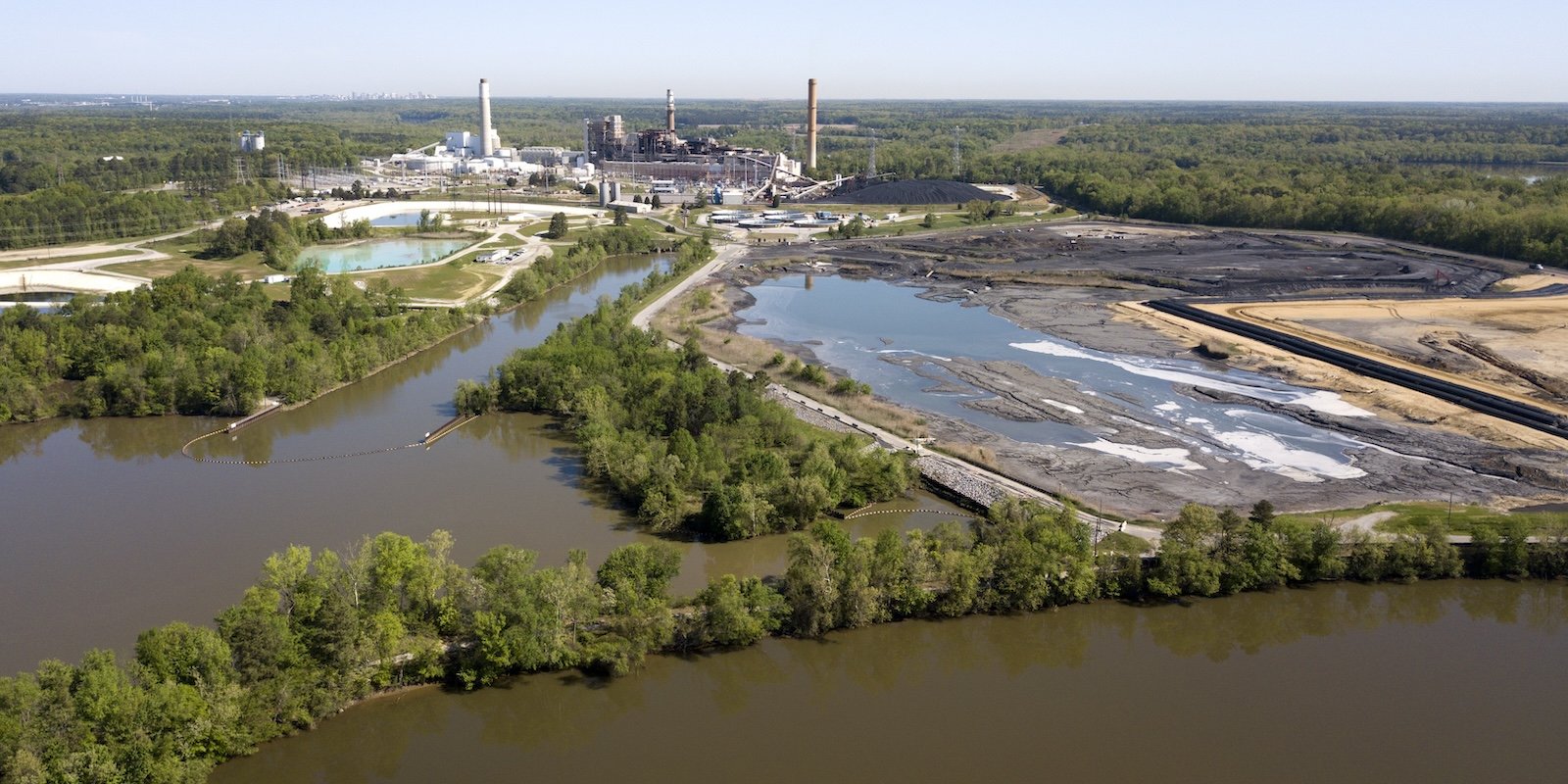 The EPA wants to shift monitoring of toxic coal ash to states