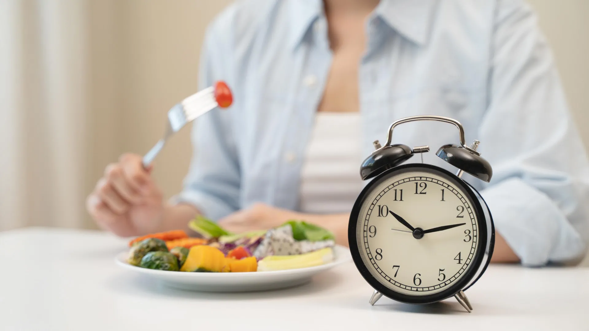 Eating within 8 hours may help keep the aging brain sharp